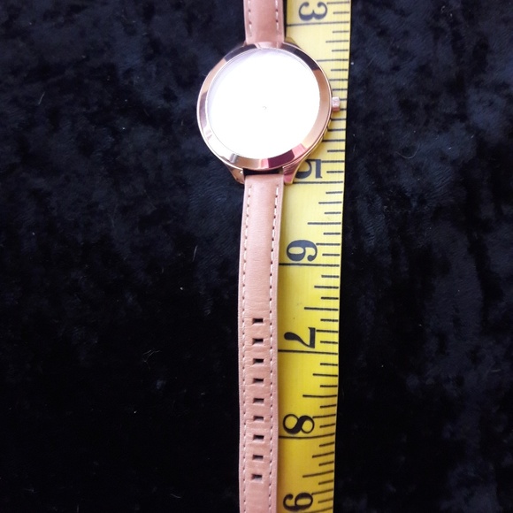 LIKE NEW Authentic Michael Kors Watch main image 4