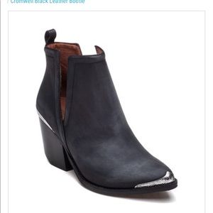 Cromwell black leather bootie