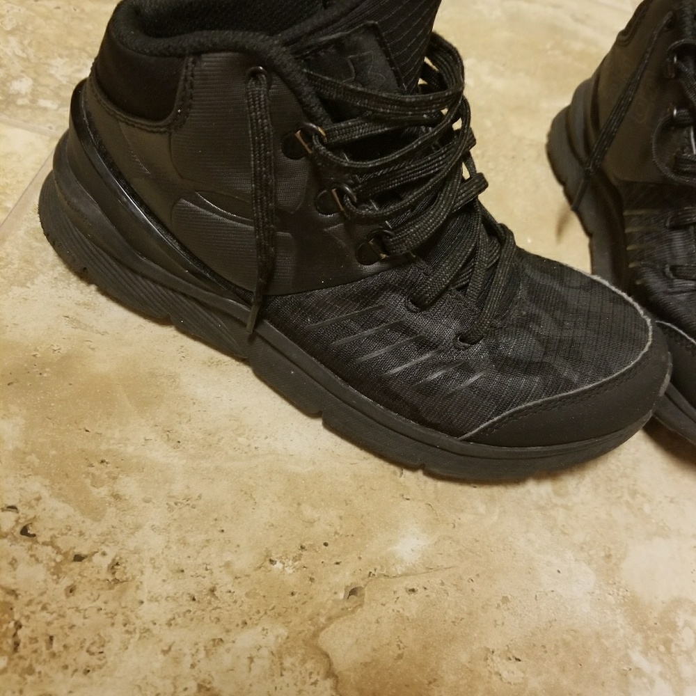 Shoes - Picture 2 of 2