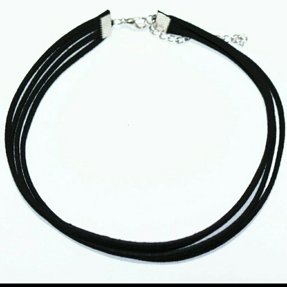 Women Trendy Multi-layer Velvet Choker - Picture 3 of 3