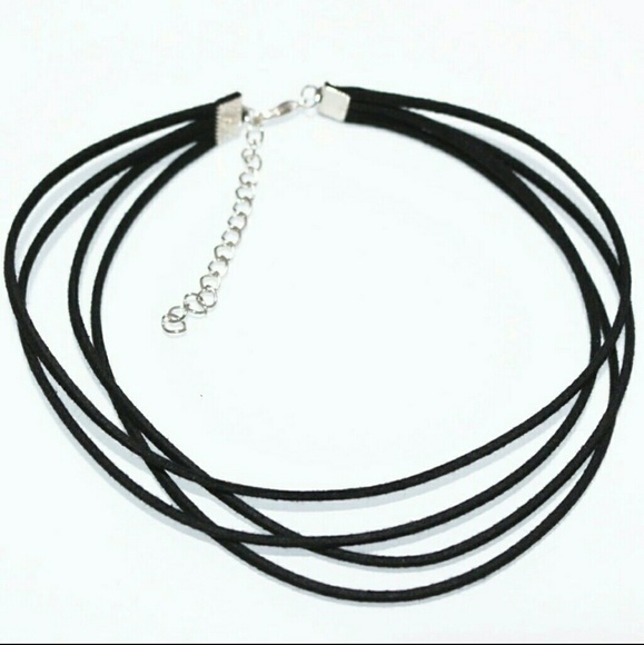 Women Trendy Multi-layer Velvet Choker - Picture 2 of 3