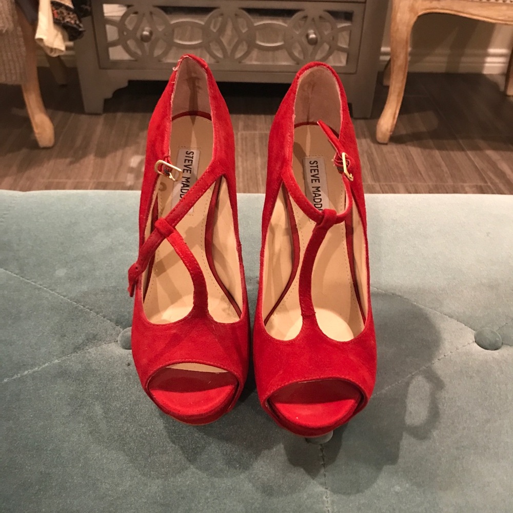Red platform strapy heel