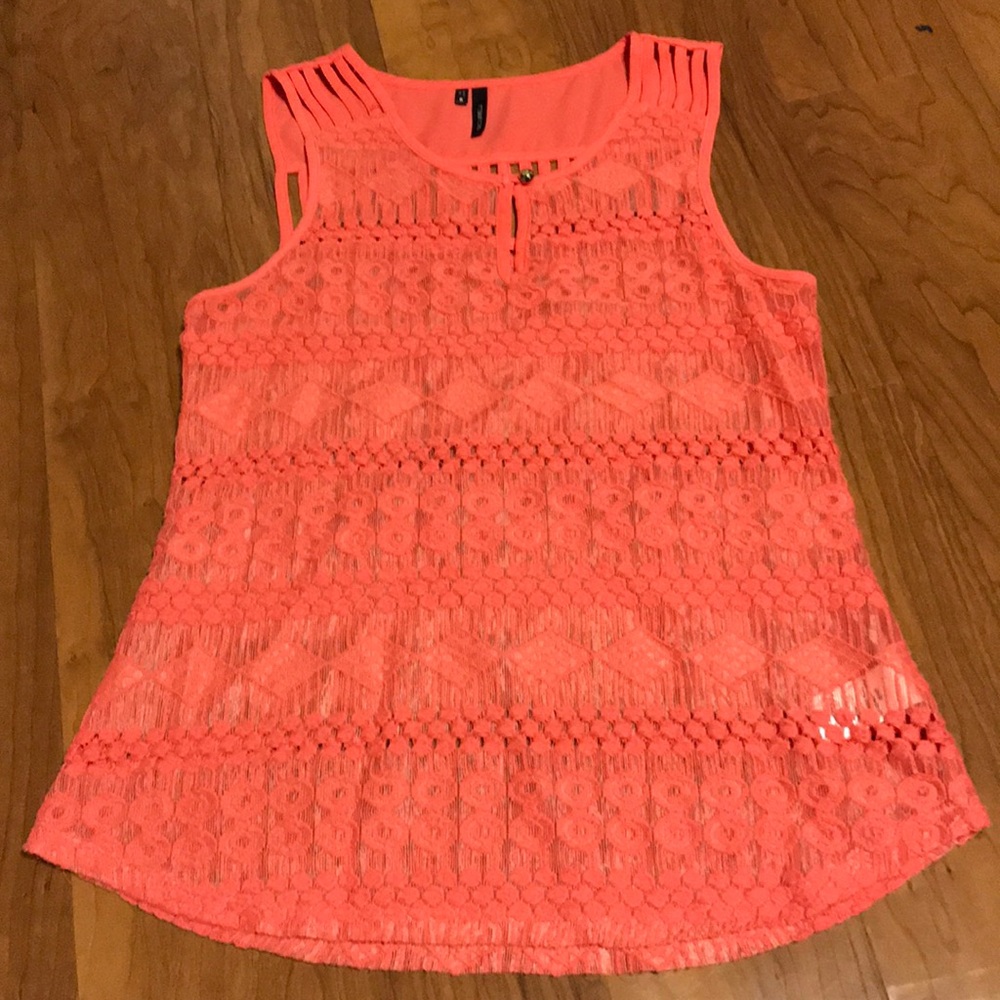 Maurice’s tank top