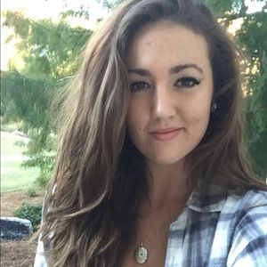 Meet your Posher, Nikole