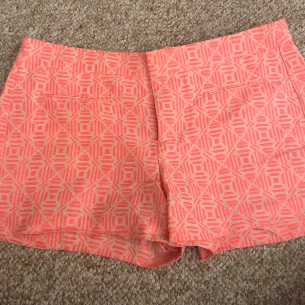 Women’s patterned shorts size 10