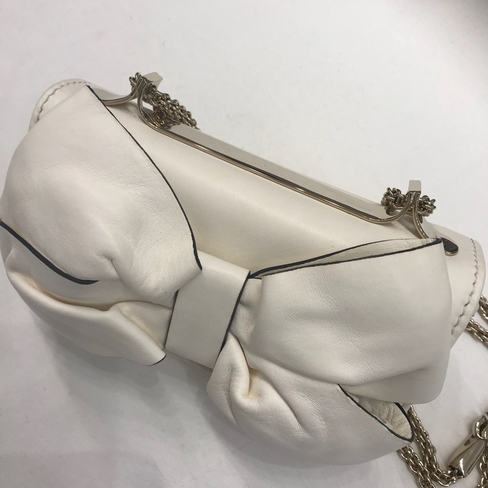 Brand New and Authentic !!!Valentino Chain Wallet