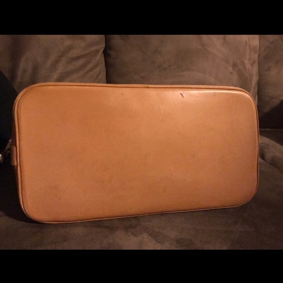 Louis Vuitton Alma - Picture 2 of 8