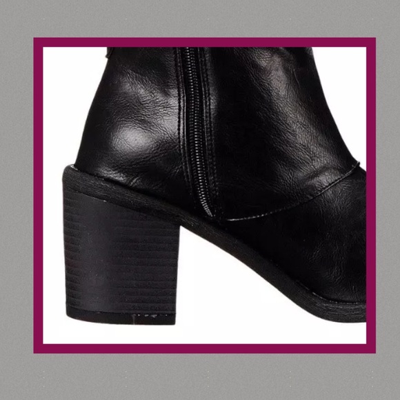 ✅ SOLD ✅ Blowfish Boots - Picture 4 of 8