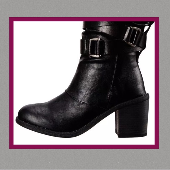 ✅ SOLD ✅ Blowfish Boots - Picture 5 of 8