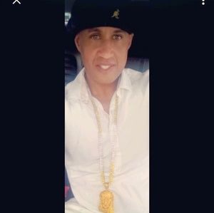 Meet your Posher, Denny