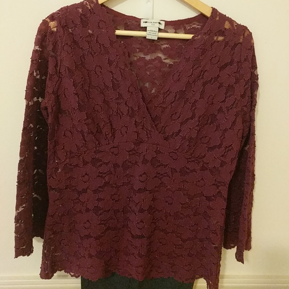 Graceful burgundy/wine lace blouse