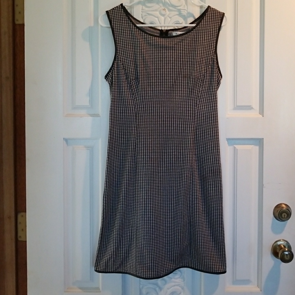 Max Studio Above Knee Dress