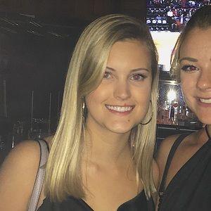 Meet your Posher, Caroline