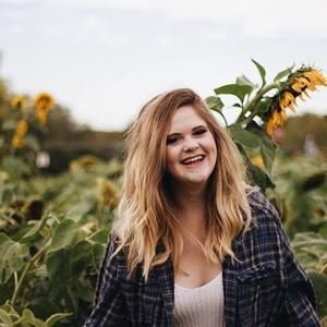 Meet your Posher, Riley