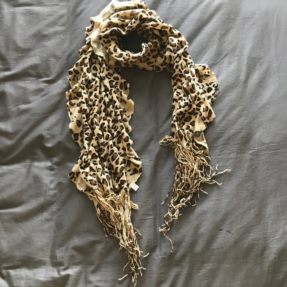 Leopard print scarf