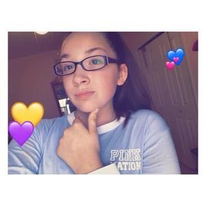 Meet your Posher, Alyson