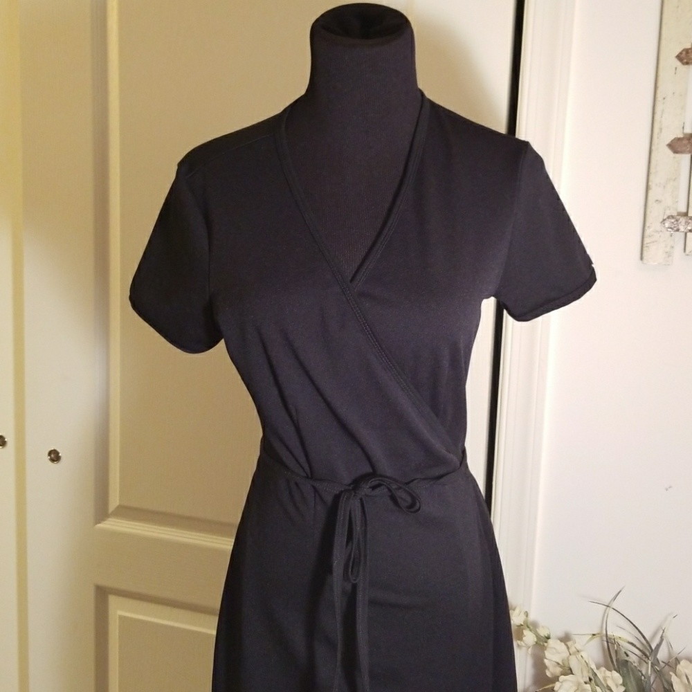 Guess wrap short sleeve dress