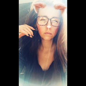 Meet your Posher, Emma