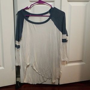 3/4 sleeve shirt