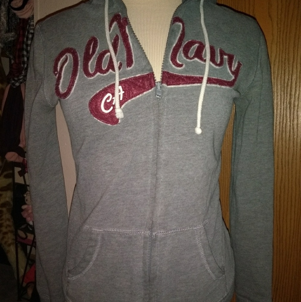 Old Navy sweater