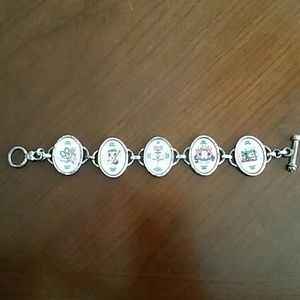 Sewing bracelet