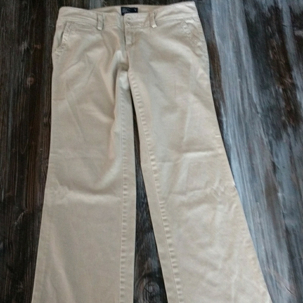 American Eagle Khakis