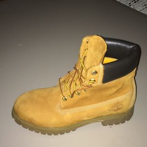 Size 8 men's Timberland Boots