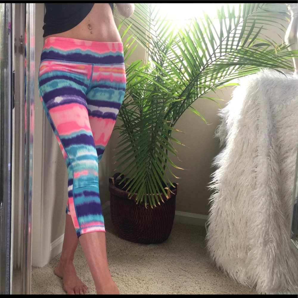 Colorful workout capri leggings.