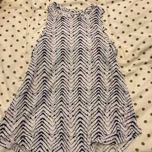 Athleta tank top zig zag pattern