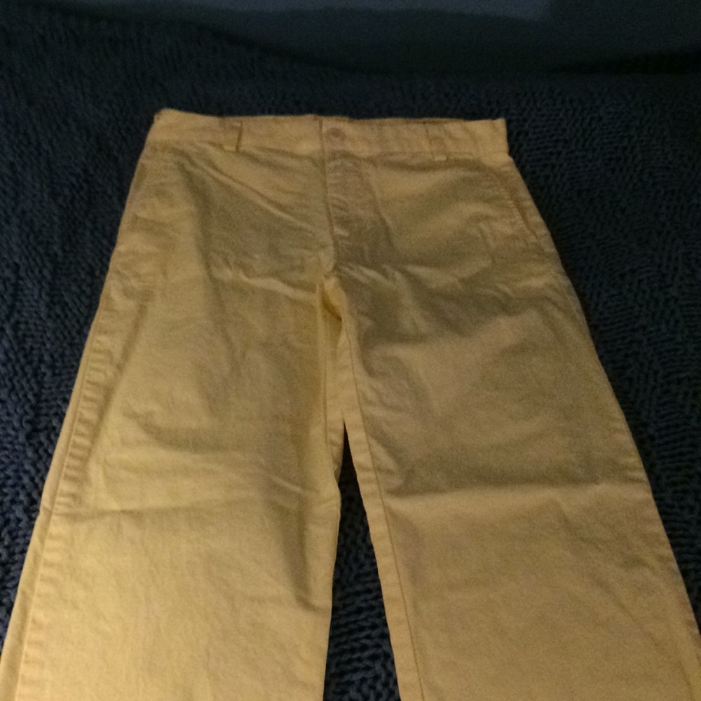 Vineyard vines yellow pants