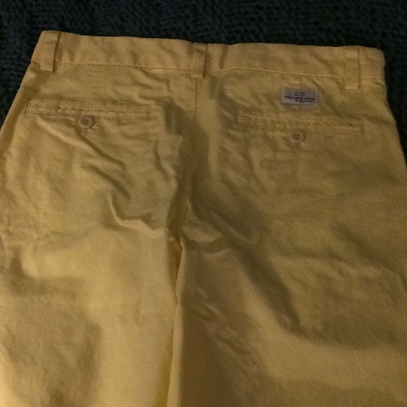 Vineyard vines yellow pants - Picture 2 of 4