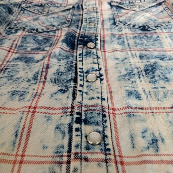 Button Down Vintage Plaid top - Picture 2 of 5