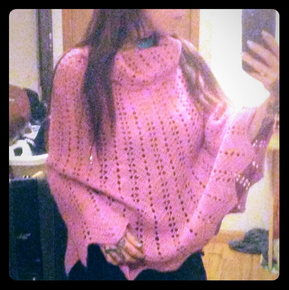 Ann Taylor LOFT pink shawl