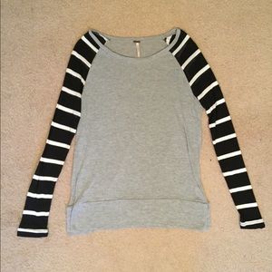 Long sleeve tee