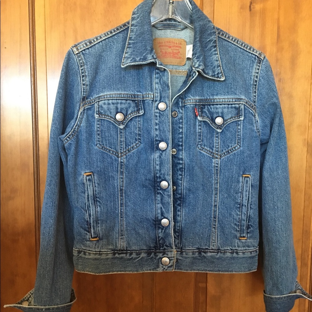 Levi’s Jean Jacket Size Small