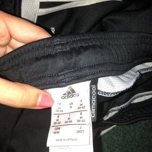 Women’s medium tiro adidas sweatpants