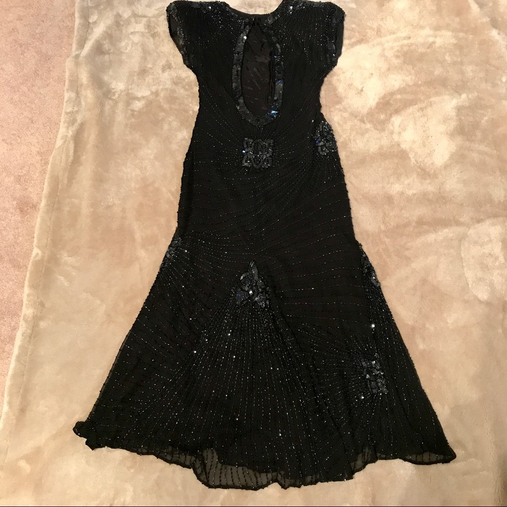 Beaded silk gown - Picture 3 of 8