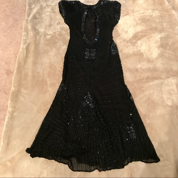 Beaded silk gown - Picture 3 of 8