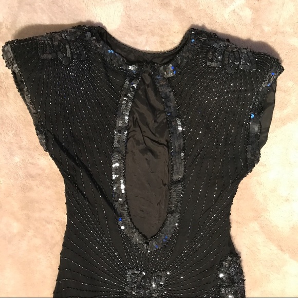 Beaded silk gown - Picture 2 of 8