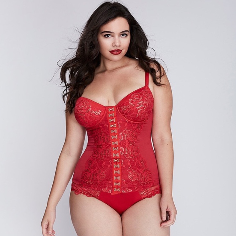 NEW Red metallic lace corset with balconette Bra