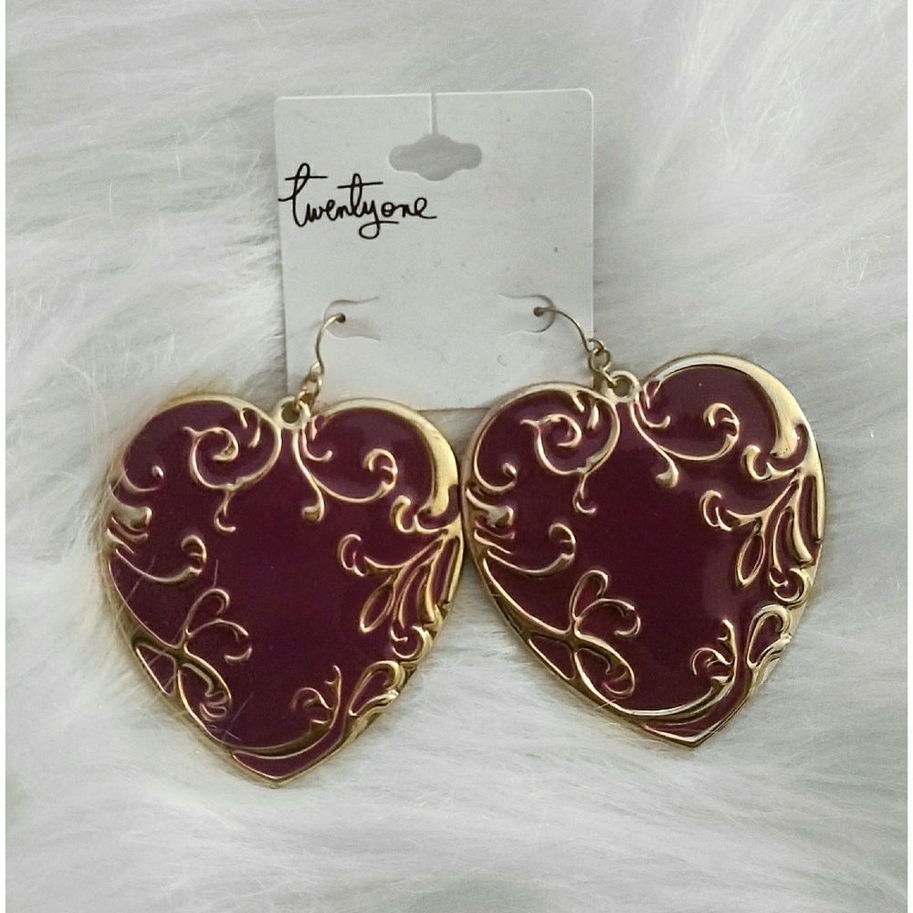 🆕Forever 21 Purple and Gold Hear shaped earrings