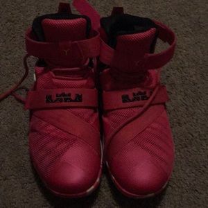 Lebron zoom soldier 9