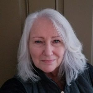 Meet your Posher, Deborah