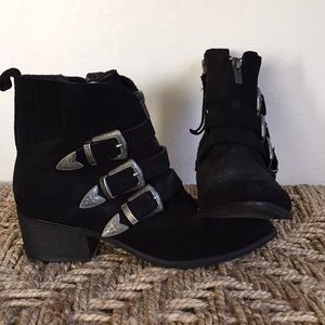 Dolce Vita Booties