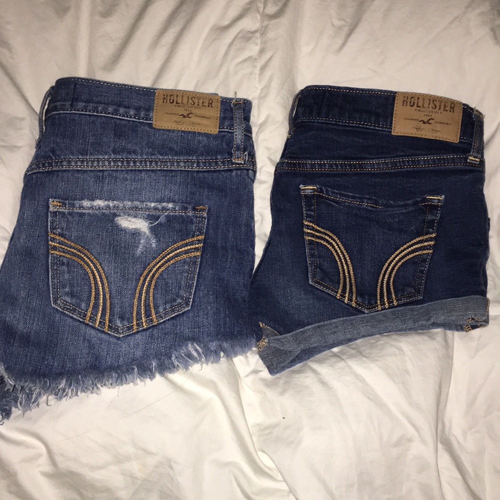 2 pairs of hollister shorts SIZE 3