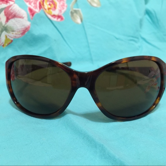 Oakley Accessories - Oakley women’s tortoiseshell sunglasses