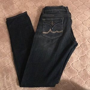Bu from Malibu skinny jeans