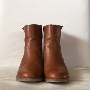 Camel  Booties
