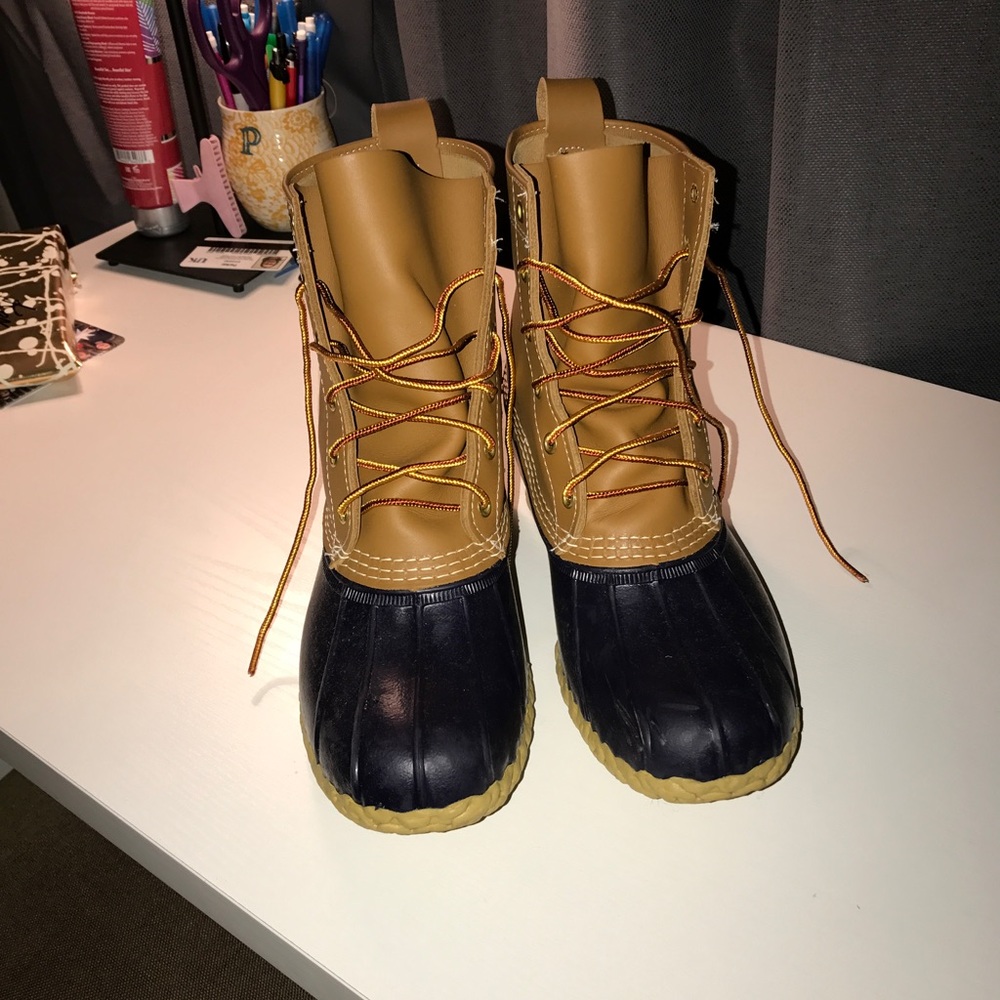 Navy Bean Boots women's size 9