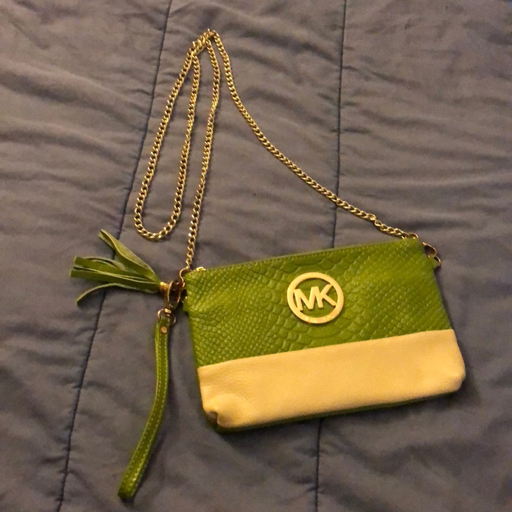 Purses - Picture 2 of 3